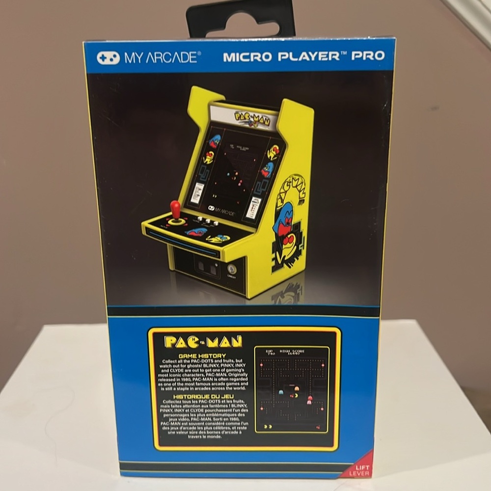 MY ARCADE PAC-MAN Micro Player PRO Mini Arcade Machine - Picture 5 of 11